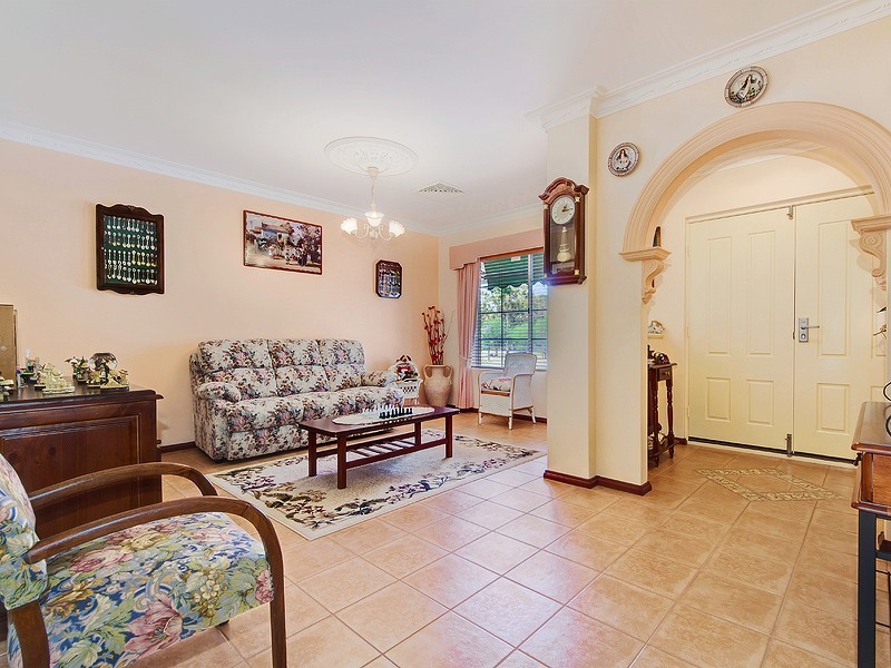 1533 Leslie St, Southern River WA 6110