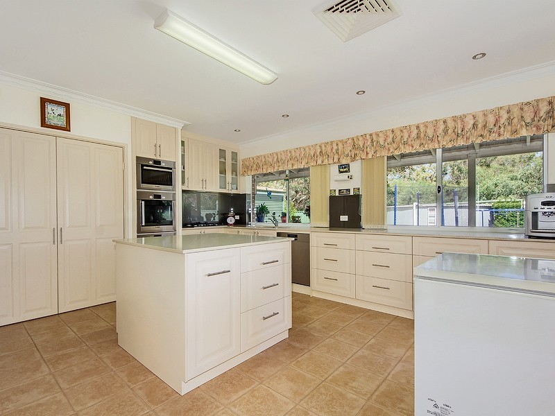 1533 Leslie St, Southern River WA 6110