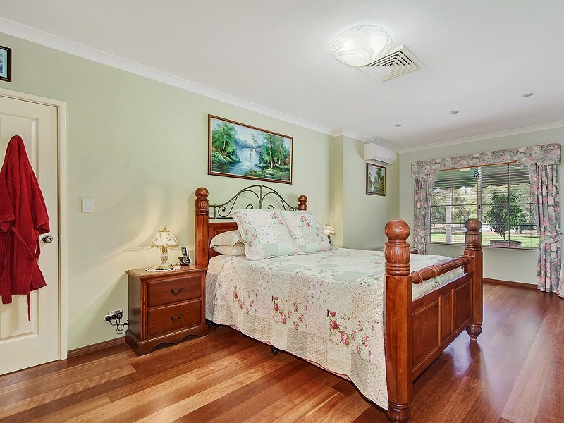 1533 Leslie St, Southern River WA 6110