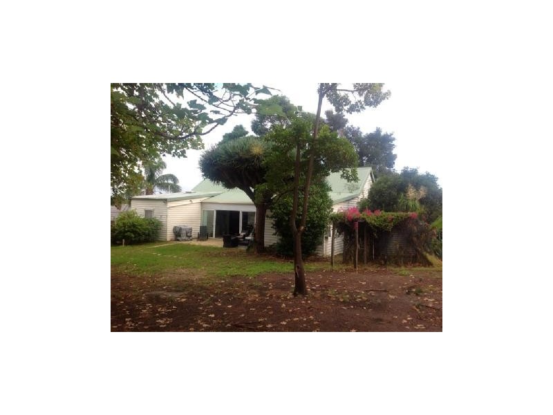 83 Owtram Rd, Armadale WA 6112