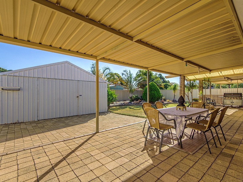 Seville Grove WA 6112