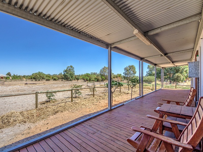 38 Karbro Drive, Cardup WA 6122