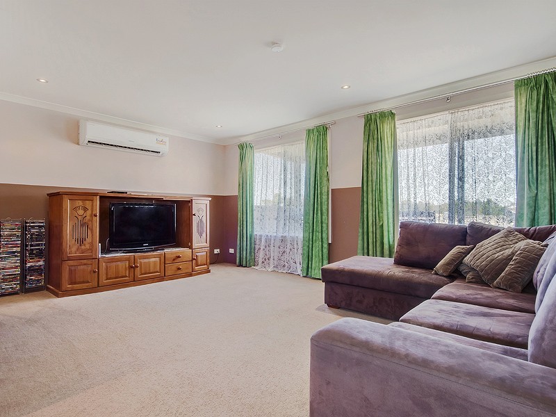 38 Karbro Drive, Cardup WA 6122