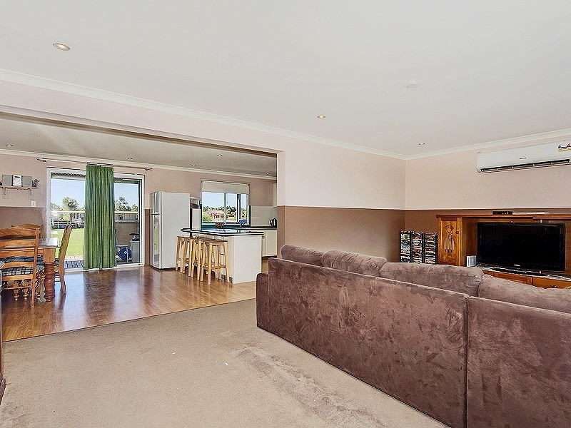 38 Karbro Drive, Cardup WA 6122