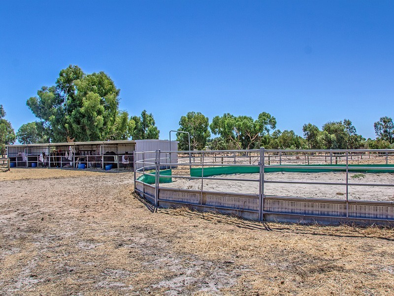38 Karbro Drive, Cardup WA 6122