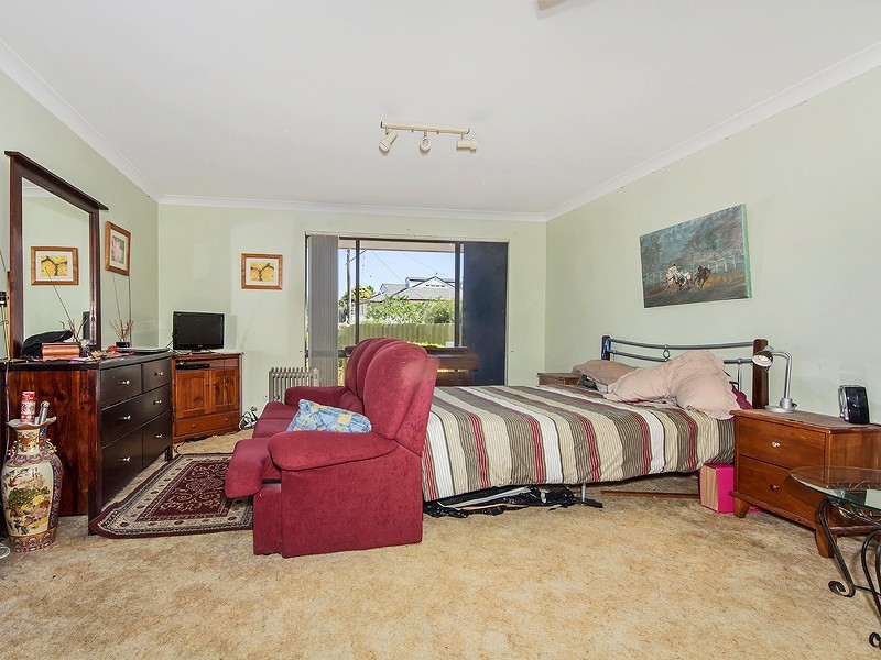 10 Scotia Place, Armadale WA 6112