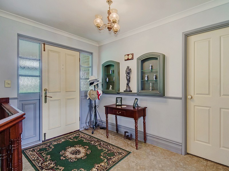 75 Swamp Gum Rd, Oakford WA 6121