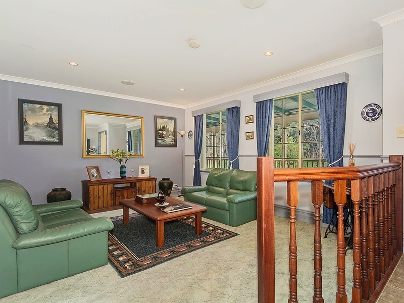 75 Swamp Gum Rd, Oakford WA 6121