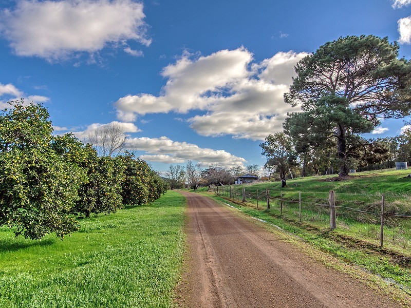 229 Scarp Rd, Keysbrook WA 6126