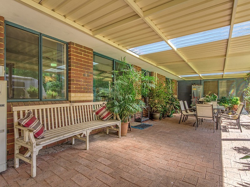 24 Fielder Rd, Serpentine WA 6125
