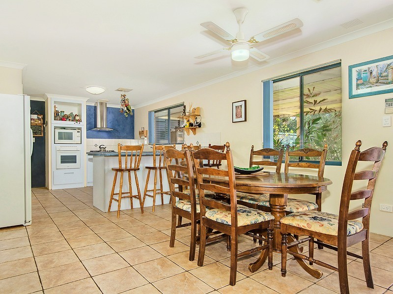 24 Fielder Rd, Serpentine WA 6125