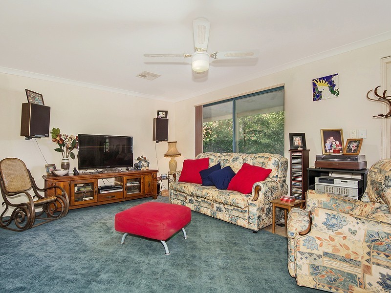24 Fielder Rd, Serpentine WA 6125