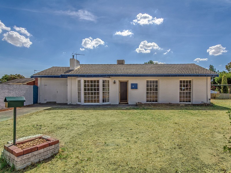 2 Tomah Rd, Armadale WA 6112