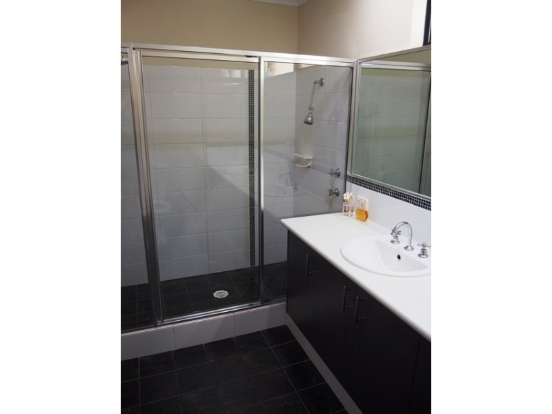 7 Portree Street, Bedfordale WA 6112