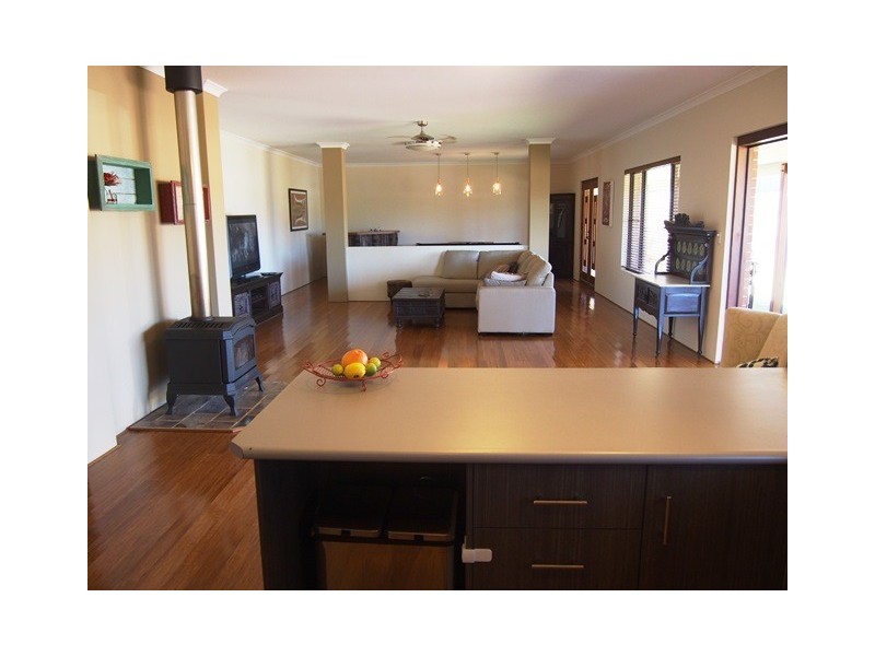 7 Portree Street, Bedfordale WA 6112