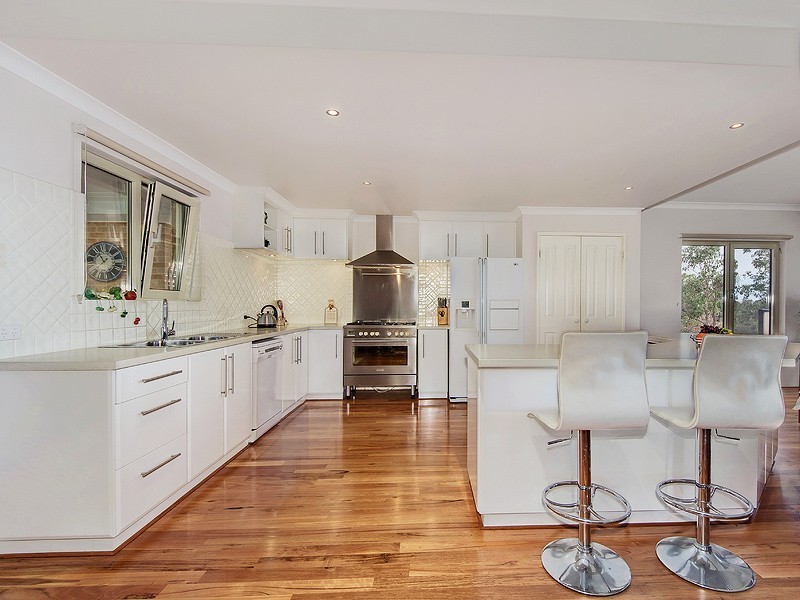 40 Darling Range Drive, Bedfordale WA 6112