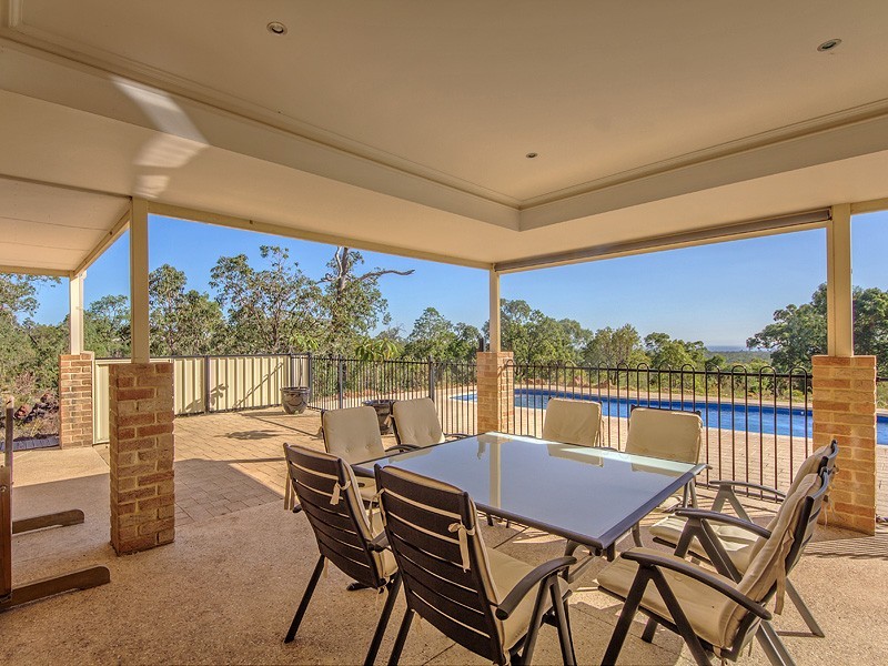 40 Darling Range Drive, Bedfordale WA 6112