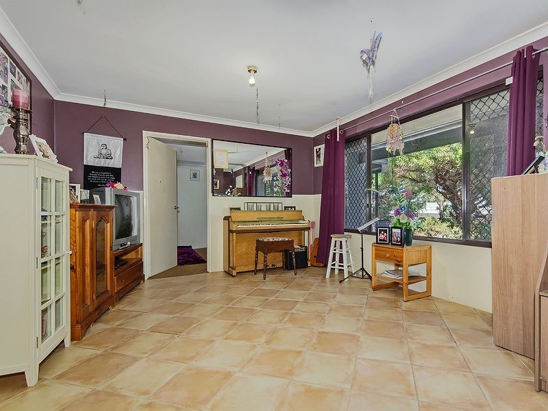 28 Edwards St, Leda WA 6170