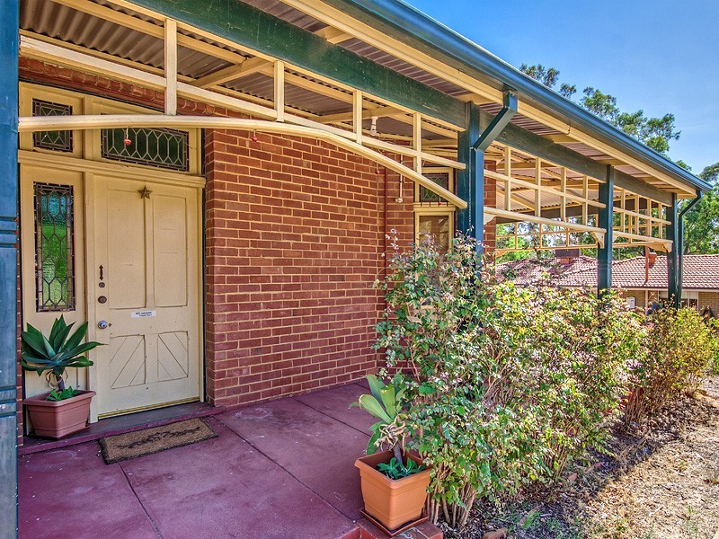 11 Prospect Rd, Armadale WA 6112