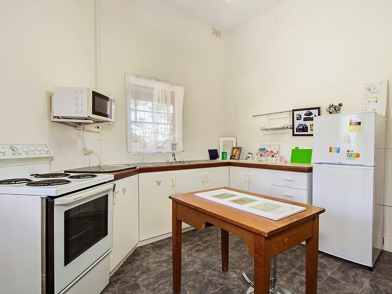 11 Prospect Rd, Armadale WA 6112