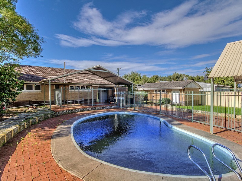 44 Soldiers Rd, Byford WA 6122