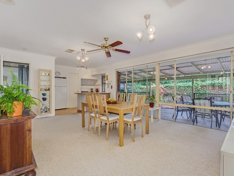 6 Abbey Rd, Armadale WA 6112