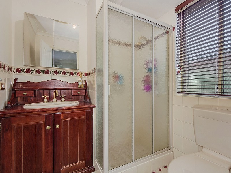 6 Abbey Rd, Armadale WA 6112