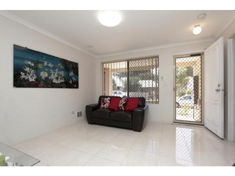 18 Hodges St, Middle Swan WA 6056