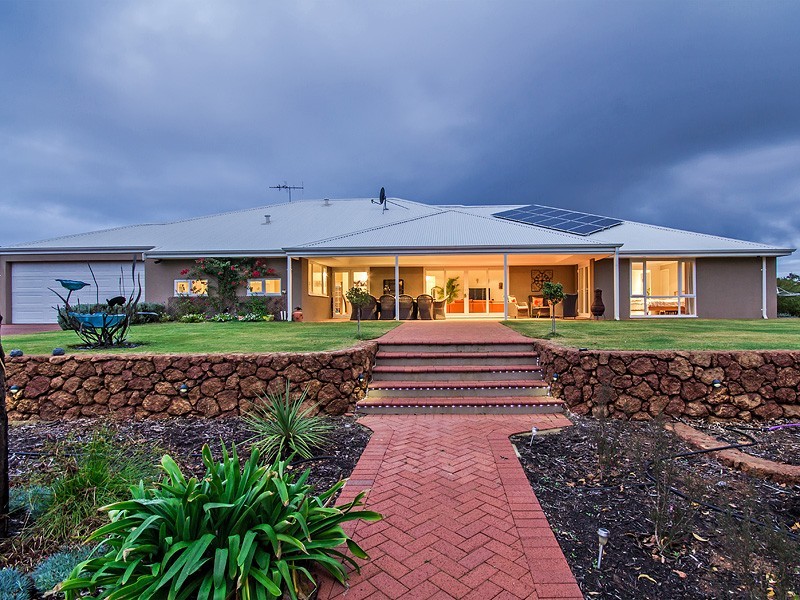 29 Observation Circle, Bedfordale WA 6112