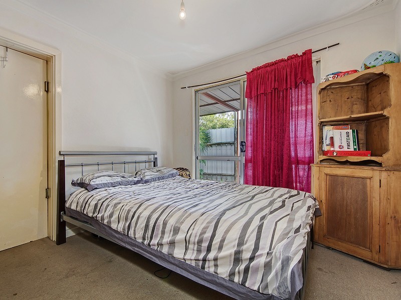 5 Oscar St, Armadale WA 6112