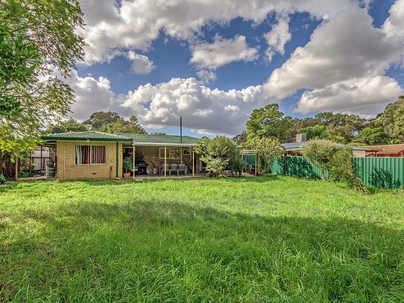 5 Oscar St, Armadale WA 6112