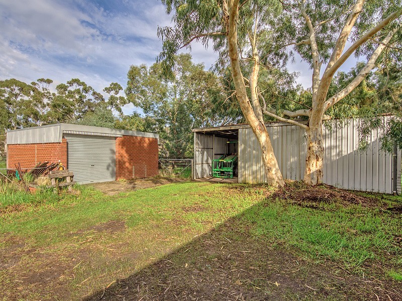 364 Summerfield Rd, Mardella WA 6125