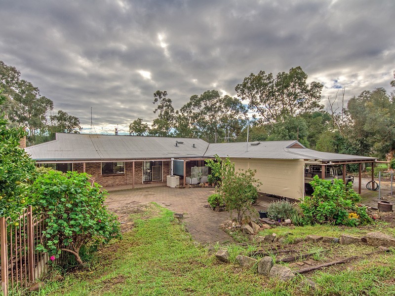 16 Hetherington Close, Jarrahdale WA 6124