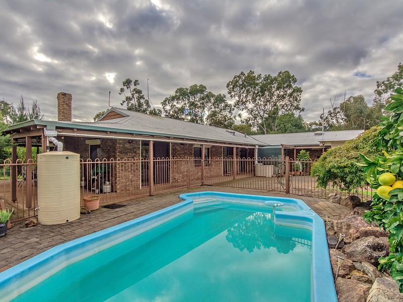 16 Hetherington Close, Jarrahdale WA 6124