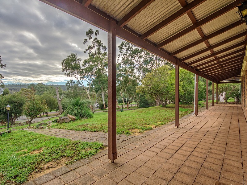 16 Hetherington Close, Jarrahdale WA 6124