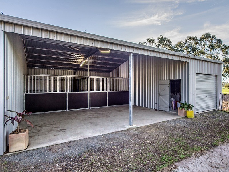 582 Henderson Rd, Hopeland WA 6125