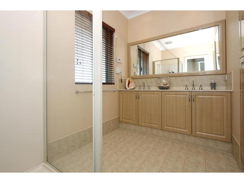 81 Owtram Rd, Armadale WA 6112