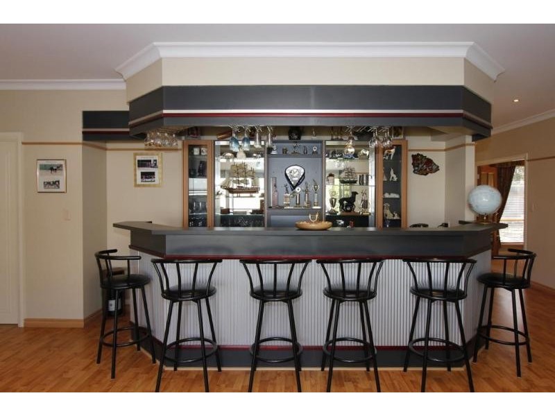 81 Owtram Rd, Armadale WA 6112