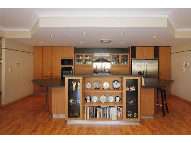 81 Owtram Rd, Armadale WA 6112