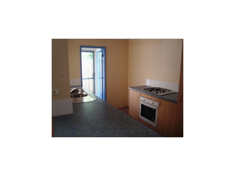 5b Selkirk Place, Armadale WA 6112