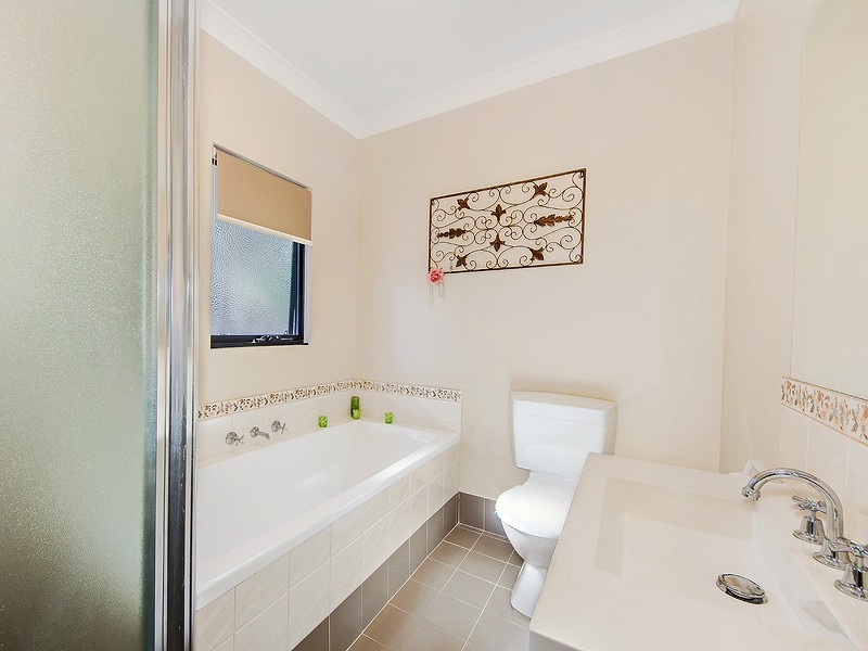 10 Kunzea Rise, Jarrahdale WA 6124