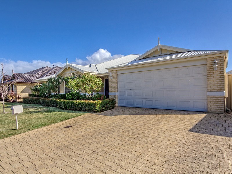 21 Katrine Parade, Canning Vale WA 6155