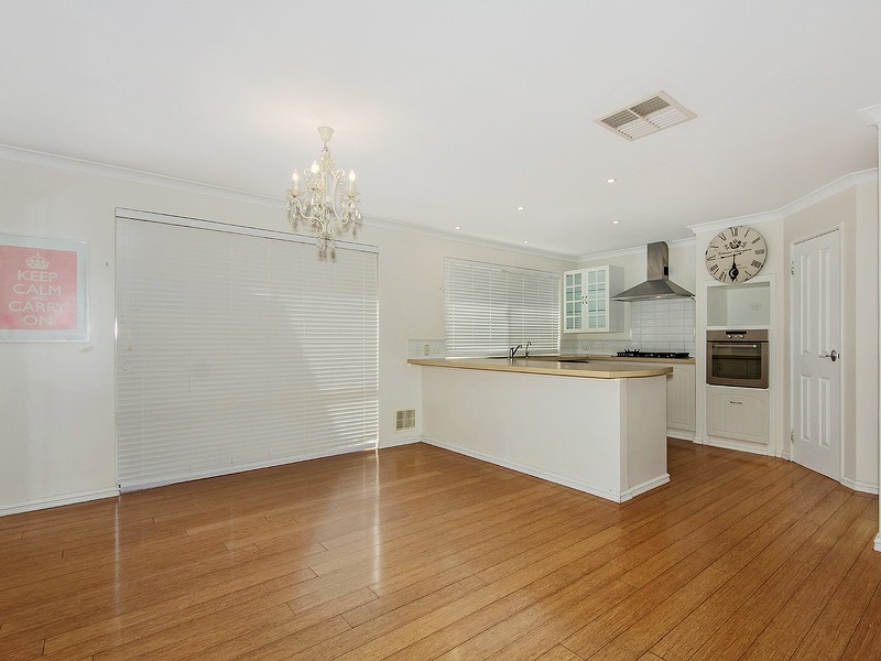 21 Katrine Parade, Canning Vale WA 6155