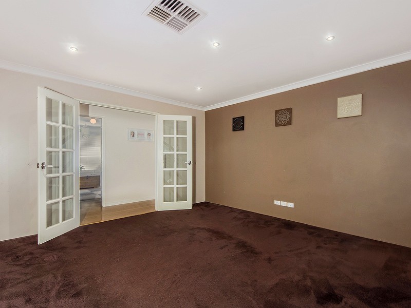 21 Katrine Parade, Canning Vale WA 6155