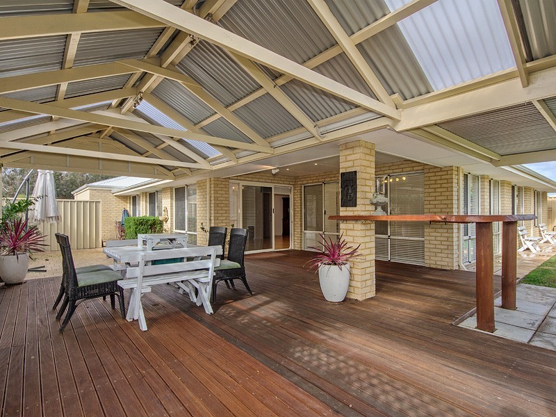 21 Katrine Parade, Canning Vale WA 6155