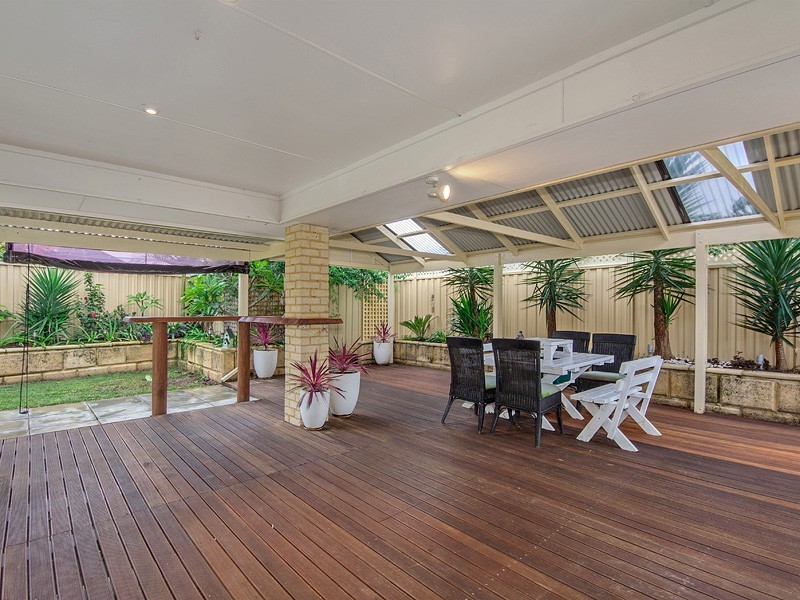 21 Katrine Parade, Canning Vale WA 6155