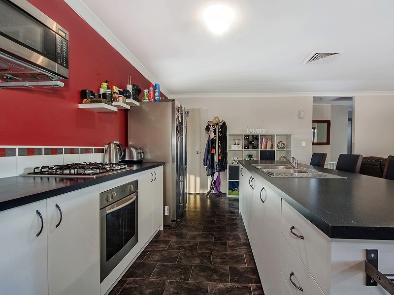 20 Westcliff Street, Wellard WA 6170