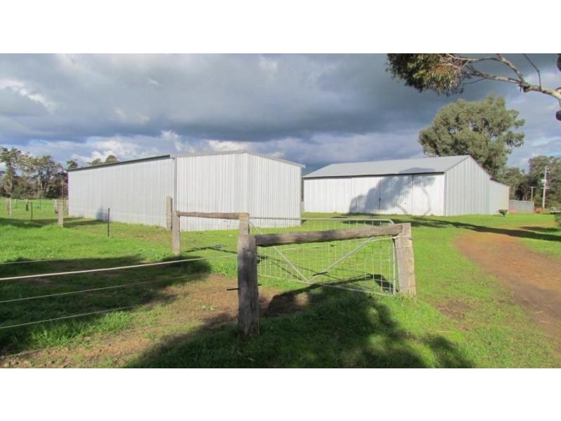 237 Lowlands Rd, Mardella WA 6125