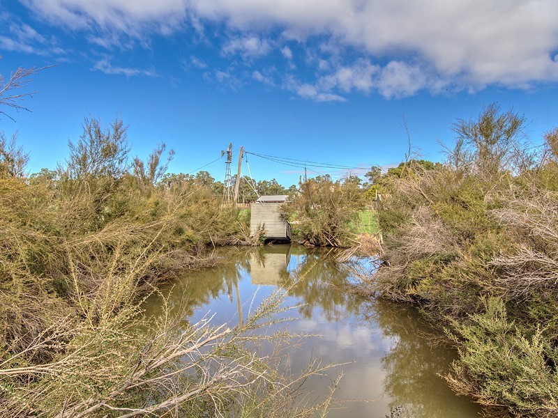 173 Jubb Rd, Jarrahdale WA 6124