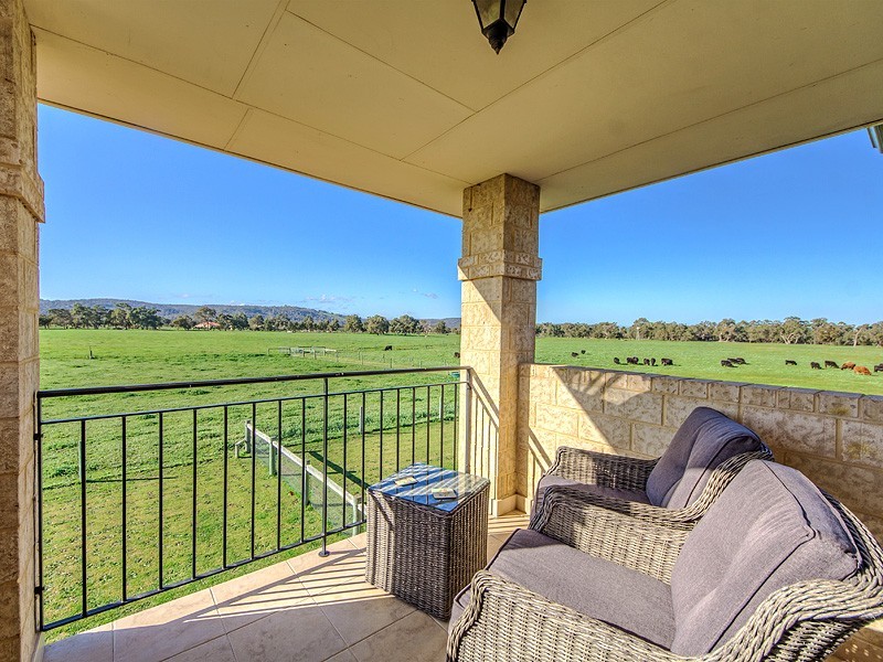 71 Utley Rd, Serpentine WA 6125